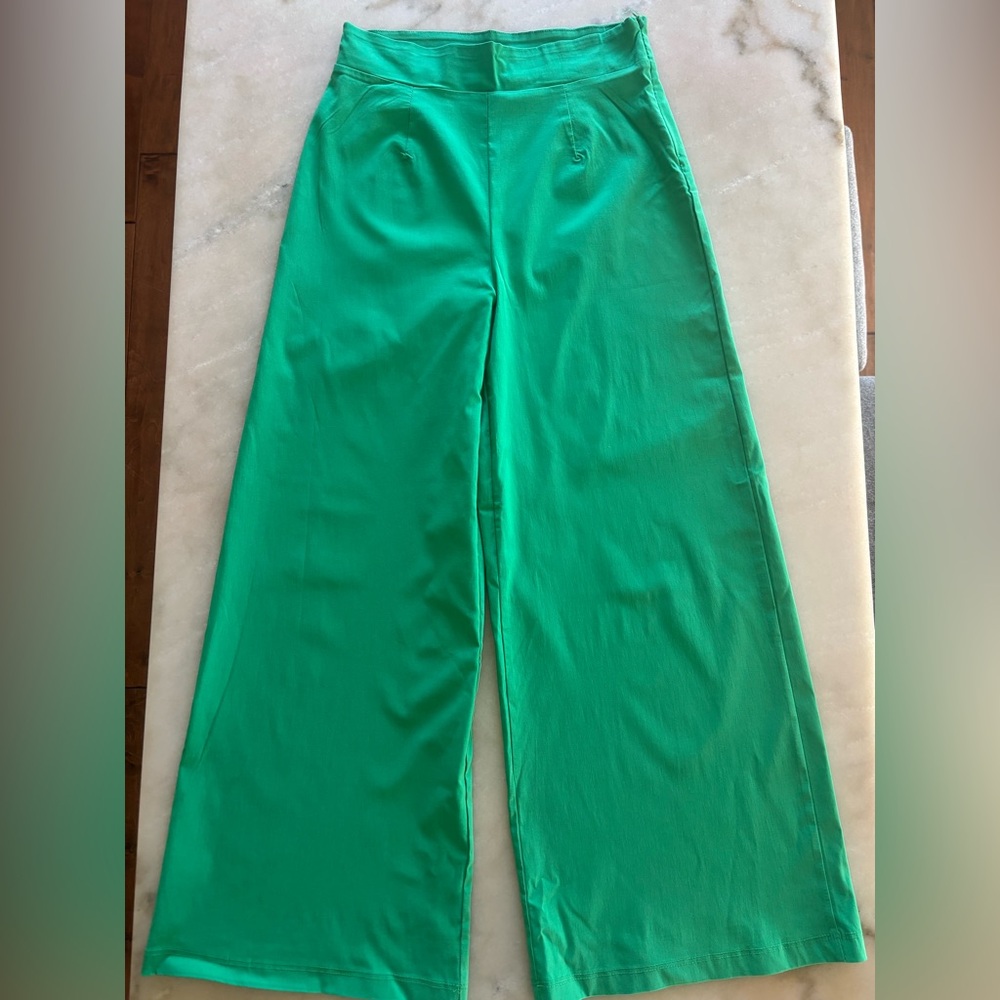 Weissman Green Wide-Leg Pants